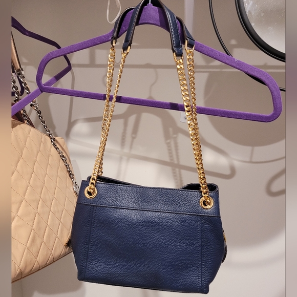 New MK Purse - Picture 4 of 5